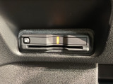 いまや快適なカーライフに欠かせないETCが付いています。