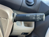 【オートエアコン】車内温度を感知して自動で温度調整をしてくれるのでいつでも快適な車内空間を創り上げます。