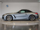 【拘りのFR】BMWが多く採用するFR車。ダイレクトでスポーティな加速感・シャープなハンドリングを実現。縦置きエンジンレイアウトにより、フラットで上質な乗り味です。