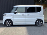 ご納車前には指定の点検整備及びエンジンオイルなどの一般消耗品を交換し、ご納車となります。(車検無の場合は法定24ヶ月点検・車検有の場合は法定12ヶ月点検。)