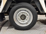 タイヤサイズは前175/80R15 101/99N LT です☆