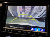 【バックカメラ】後退時も安心。リバース連動で画面が切り替わるのでとっても便利。