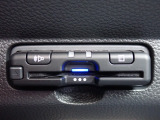 ■【ETC車載器】が装備されています。セットアップをしてお渡しとなり、ETCカードを差し込むだけで高速道路の利用が可能です。