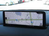 フルセグTVチューナーとUSB接続ポートを装備しています。スマートフォンやミュージックプレーヤーなどの接続に最適です。もちろんブルートゥース接続にも対応しています!