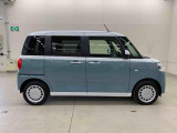 軽自動車、小型車を中心に常時300台展示車を御用意させて頂いております