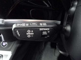 前方車両を感知して一定の車間距離を保ちながら追従走行するアダプティブクルーズCが装備されております。ロングドライブにはぜひ欲しい機能です。