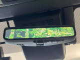 【デジタルインナーミラー】後席の大きな荷物や同乗者で後方が確認しづらい時でも安心!カメラが撮影した車両後方の映像をルームミラー内に表示。クリアな視界で状況の確認が可能です!