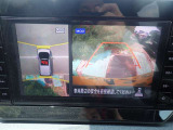まるでお車を真上から見下ろしたかのような映像をナビに映し出してくれますので狭い駐車場でも周囲を確認する事が出来ますので非常に安心です♪