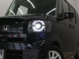 【LEDヘッドライト】悪天候や夜間走行時も良好な視界を確保し安心して運転できる高輝度LEDヘッドライトを装備!点灯速度が早く、消費電力も抑えられています!!