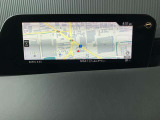8.8インチにサイズUPした、マツダコネクト。センターコマンダーはタッチパッド型になっており、ナビ地図の縮小/拡大も簡単に行えます。