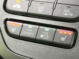 【シートヒーター】寒い日に重宝するシートヒーター!エアコンより早く温まってくれるので寒がりの人も安心ですね♪エアコンの温風は乾燥するから苦手、という方にもをおすすめです。