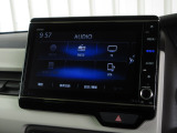 ナビゲーションは純正8インチメモリーナビ(VXM-227NBi)を装着しております。AM、FM、CD、DVD再生、Bluetooth、音楽録音再生、フルセグTVがご使用いただけます。