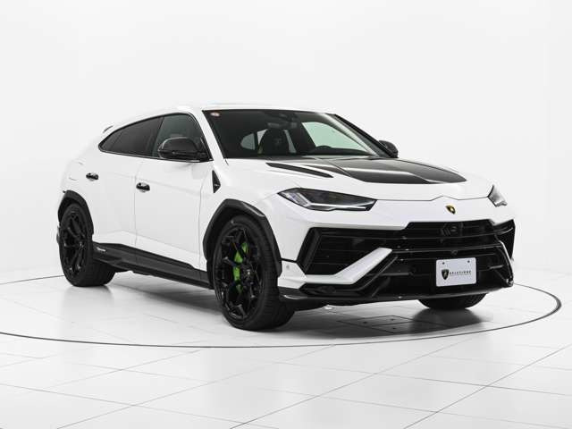 ウルス ペルフォルマンテ 4WD