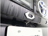 バックカメラが付いているので後方確認が非常にしやすいです。今や運転初心者も熟練者も必須装備!ついていて損はないですね♪