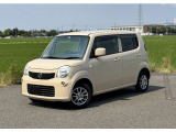 車両の品質管理は室内展示場を完備しておりますので、品質を保った状態の車両をご覧いただけます。