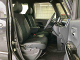 自動車保険も取り扱っておりますの無料で見積りをいたします♪ お客様のお話を伺い、お客様に合った的確なプランをご提案させて頂きます。