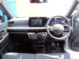 周りが見やすく運転しやすいお車です♪