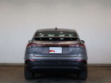 Audi Q4 Sportback 45 e-tron S line /Audi rings&ブラックスタイリング/アルミホイール 5スポーク Vデザイン グラファイトグレー (フロント8J x 20/リヤ9J x 20)