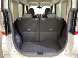 【トランク】積み込みやすくて、たっぷり積める荷室です。シートアレンジできるものは、乗車人数と荷物の量や大きさによってシートを動かすことができるので、より快適なドライブが可能です!