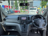 窓ガラスが大きく車両感覚も掴みやすいお車ですので安心してお乗りいただけます。