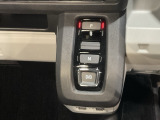 エレクトリックギアセレクターを採用することで、さらに洗練されたインストメンタルパネルになりました。