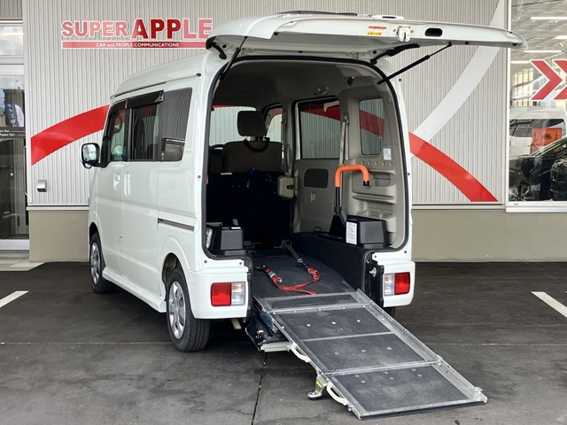NV100クリッパーリオ  チェアキャブ ハイルーフ 4WD