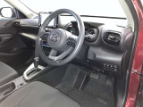 見通しのよいすっきりとした視界で、誰でも運転しやすいです。運転のしやすさは疲れにくさにも繋がりますよ♪