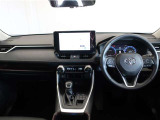 見通しのよいすっきりとした視界で、誰でも運転しやすいです。運転のしやすさは疲れにくさにも繋がりますよ♪
