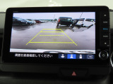 リアワイドカメラシステム!従来の視野に加えて、後方側方を約180&deg;まで見えるワイドビューと、後方を真上から見たような視野で駐車時などに便利なトップダウンビューの3つの視野があります!