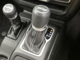 ●シフトノブの使用感も少なく、良好な状態です。