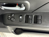 【パワーウインドウ】運転席のスイッチで、各席の窓ガラスの開閉ができます!あると便利ですよね!
