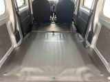 軽自動車はもちろん、乗用車、商用車、福祉車両や他銘柄のお車など、豊富なラインアップで取り揃えております。スタイルも走りも多彩なクルマの中から、お客様にぴったりの1台がきっと見つかります。