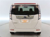 バックガイドモニターで、後方を確認しながら安心して駐車することができます。運転初心者も熟練者も必須の機能ですよ!