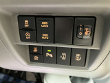 中古車を買うなら『安心のディーラー販売店』で! 当店では試乗車として使用していたお車や、お客様から頂きました下取車など、数多くの『特選中古車』を中心に取り揃えて展示しております!