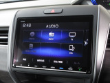 9インチ画面純正メモリーナビ(VXM-197VFNi)を装着しております。AM、FM、CD、DVD再生、Bluetooth、音楽録音再生、フルセグTVがご使用いただけます。