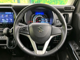 【純正革巻きステアリング】上質な革を使用することで、手にしっかり馴染みとても運転しやすいハンドルです♪