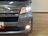 LEDヘッドライト・フォグランプを装備しています☆白く明るいヘッドライトで暗い夜のドライブも安心です!