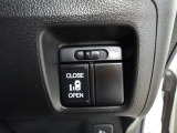 便利な片側電動スライドドア仕様です♪狭い駐車場などでは大活躍!ドアを支える手間もなし♪