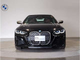 【キドニーグリル】BMWは約90年もの間、ほぼ全ての車両にひと目でBMWだと分かるこの特徴的なフロントグリルが備えられ、デザイン・アイコンとして親しまれてきました。