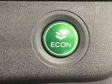 ★ECONスイッチ★ エコドライブを加速しよう!スイッチをONにすると、運転の仕方によるロスを抑え込み燃費をよくするようクルマが頑張ります(*^ー^*)燃費向上にチャレンジ♪