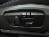 在庫車両はストックヤードにも保管してございます。あらかじめ在庫確認及びご来店日時のご連絡を頂けますと円滑なご案内が可能です。