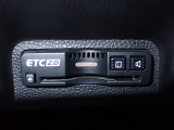 デザインスッキリのビルトイン『ETC』!高速道路の特典はもちろん、キャッシュレスなので料金所では徐行するだけで通過可能です!