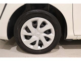 ■装着ホイール■  スチールホイール&車体デザインにマッチしたホイールキャップです。