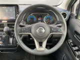 周囲が広く見わたせて運転しやすく室内も広々★