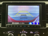 バックでの車庫入れも安心です! リアカメラが付いているバックモニター付のナビを装備しております。操作線もついており距離感も画面から確認できます。