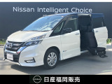 セレナ 2.0 ハイウェイスター セカンドスライドアップシート 4WD 