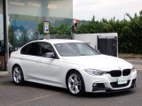 BMW在庫保有台数常時100台以上!ご来店の際はBMW本店(厚木市下荻野140-1)にご来店ください!弊社自慢の全天候型ショールーム!BMW在庫保有台数常時100台以上ございます!