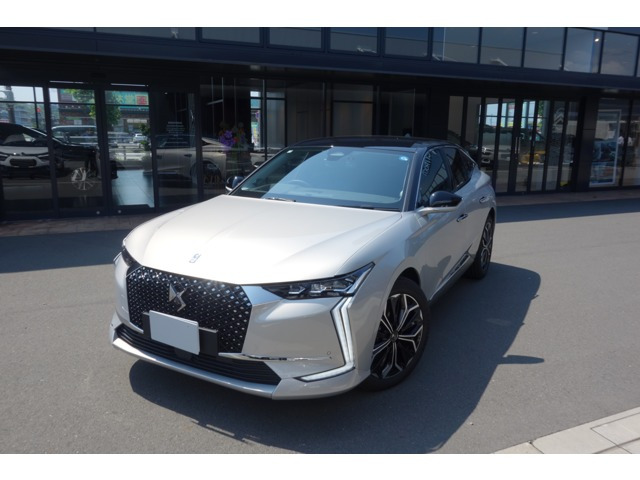 DS4 リヴォリ ブルーHDi ディーゼルターボ