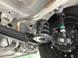 お車を安心してお乗りいただく為には、足回りの定期点検が欠かせません。サービスサポート(有償保証)では無料点検もご提供しており、安心のカーライフをお過ごしいただけるサポート体制が整っています。