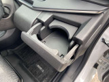 運転席ドリンクホルダーです。